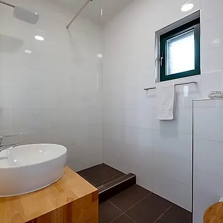Villa Privlaka Hotell 4*